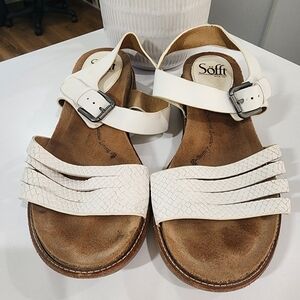 Söfft White Leather Sandals